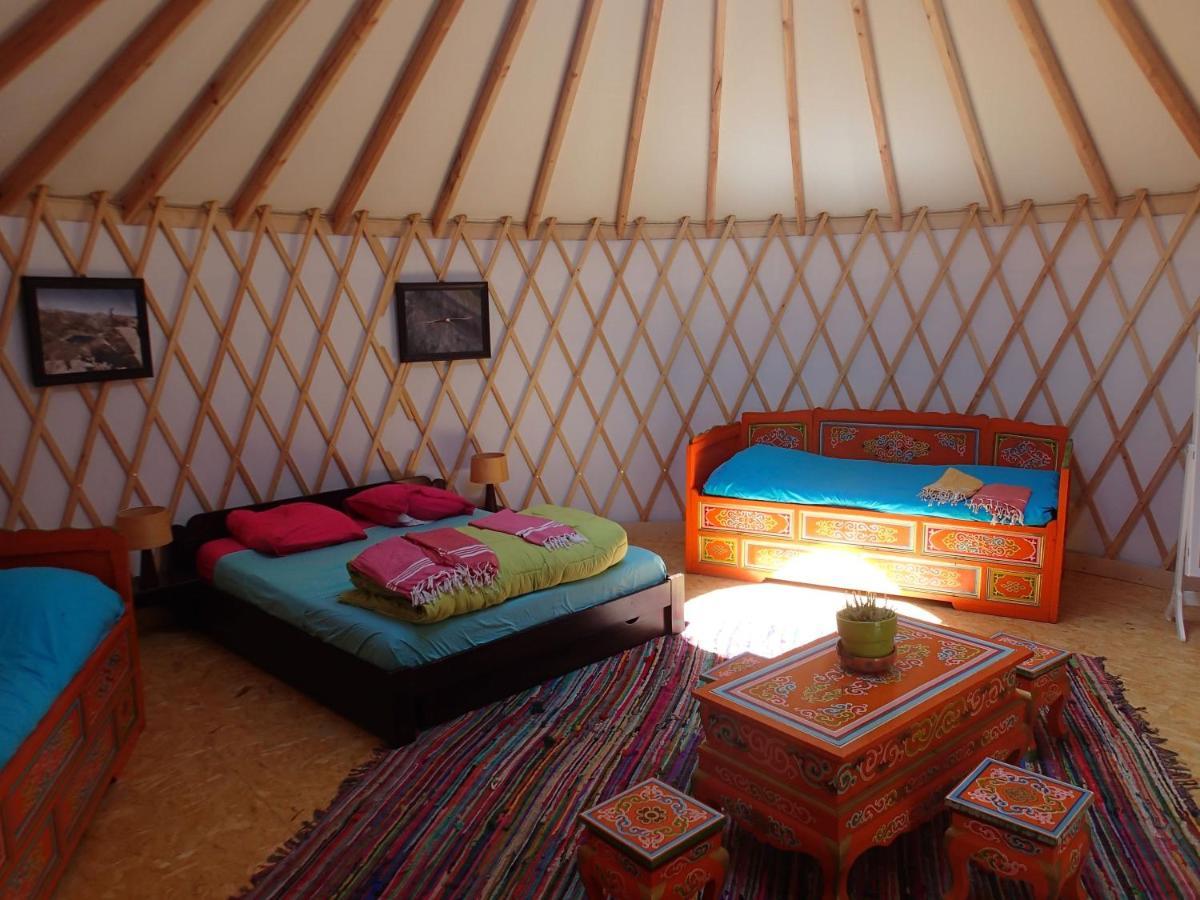 Eco-Hotel Et Yourtes Du Mercantour Гійом Екстер'єр фото