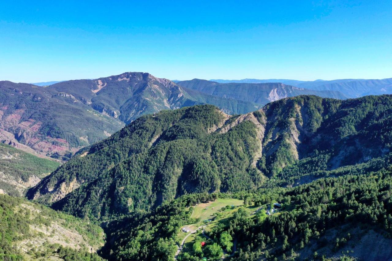 Eco-Hotel Et Yourtes Du Mercantour Гійом Екстер'єр фото