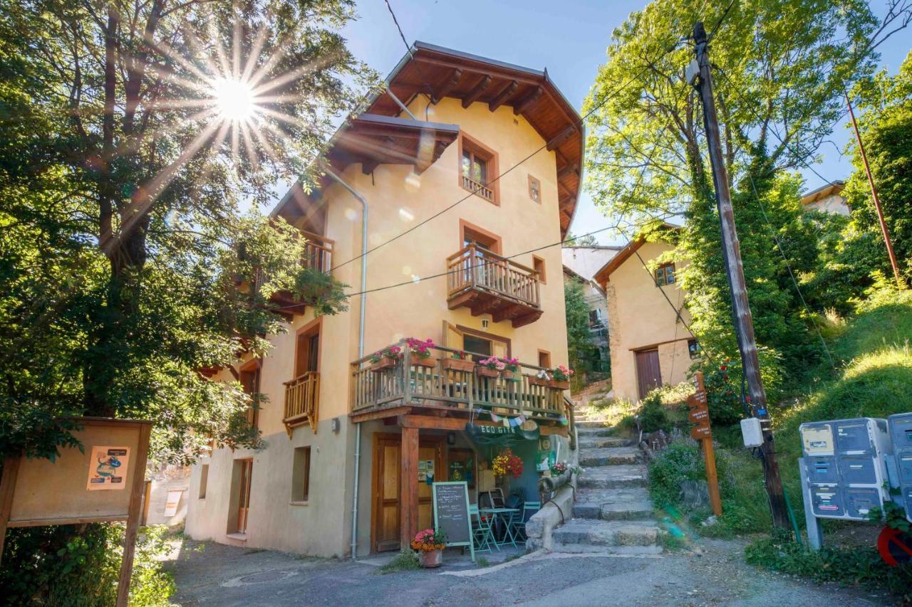 Eco-Hotel Et Yourtes Du Mercantour Гійом Екстер'єр фото